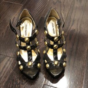 Steve Madden black with gold heels
